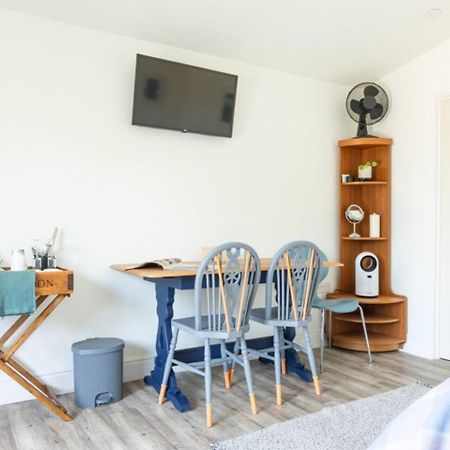 Pear Tree Cabin Whitstable Luaran gambar